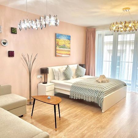 Mm D Home Apartment Budapest Bagian luar foto