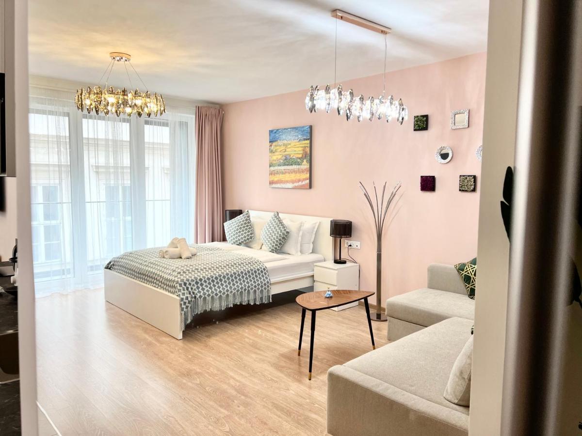 Mm D Home Apartment Budapest Bagian luar foto